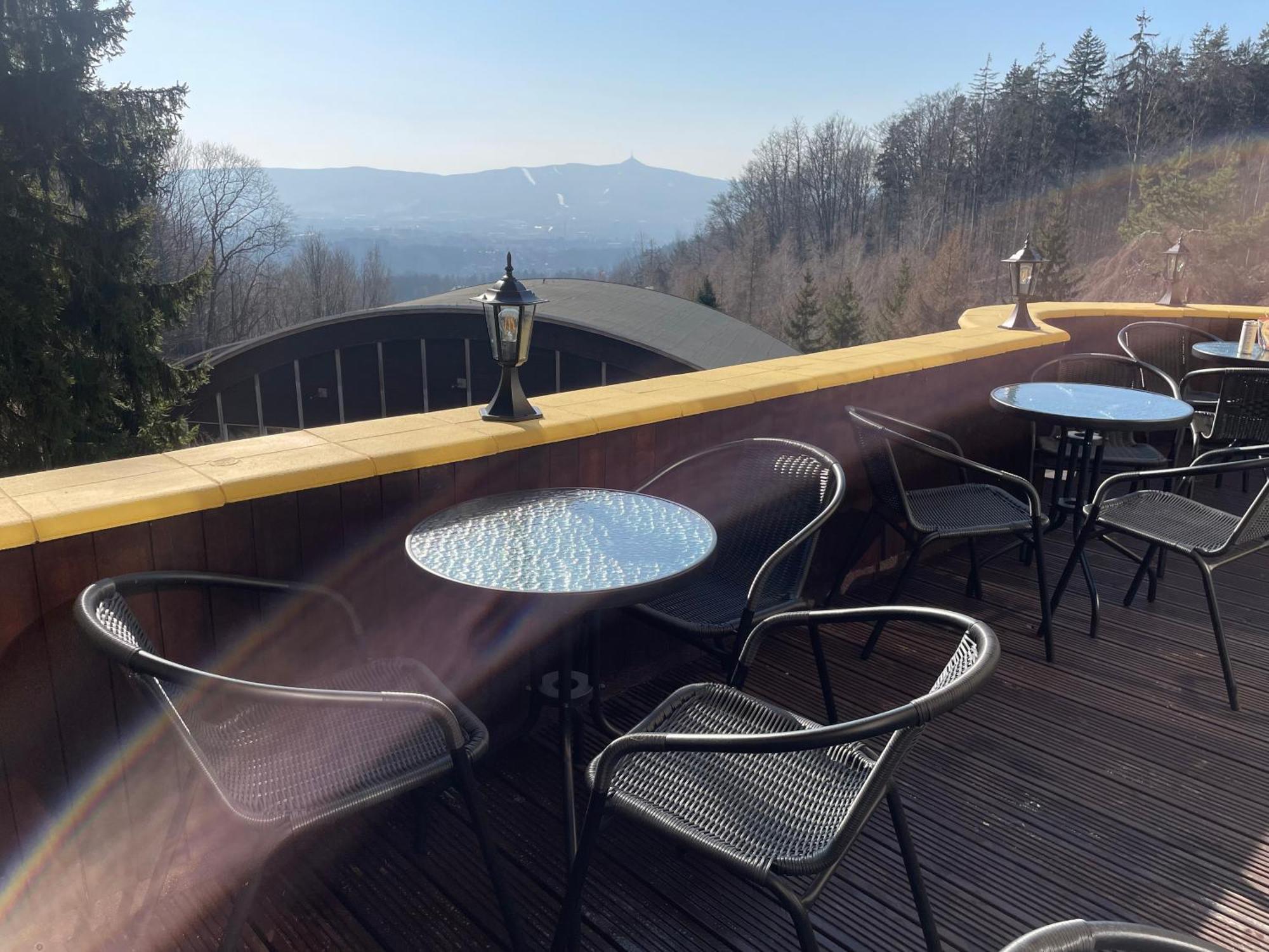 Hotel Lovecky Zamecek Orion Liberec Exterior foto