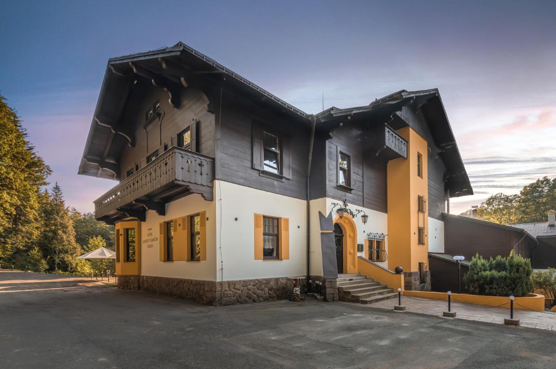 Hotel Lovecky Zamecek Orion Liberec Exterior foto